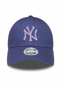 Purple baseball cap with an embroidered NY logo. Features a round crown, a curved brim, and an adjustable strap. Tag indicates it’s a women’s style.