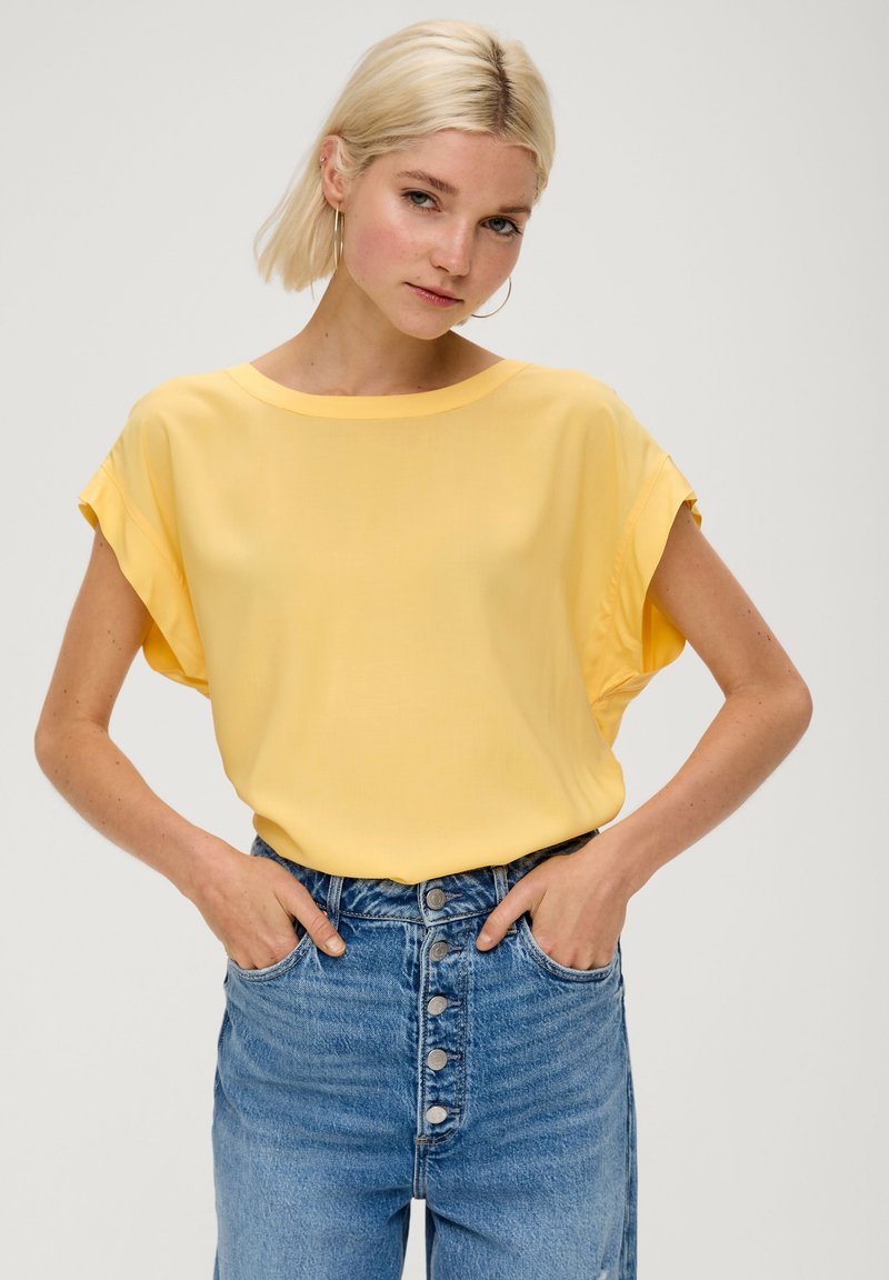 QS DOTÉ D’UNE FENTE DANS LE DOS - Bluse - zitrone