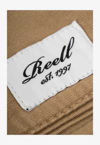 Seleccionado, dark sand