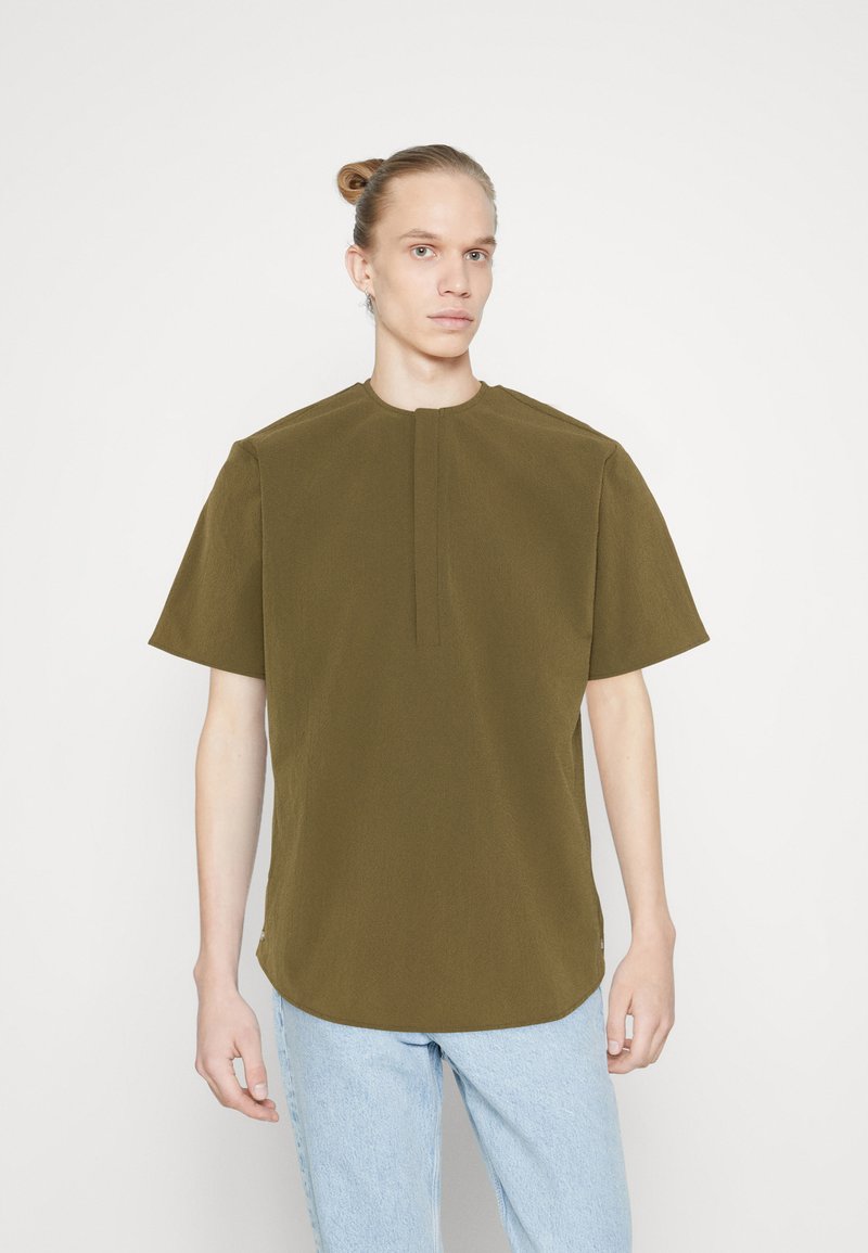 87Origins COLLARLESS Tshirts med print green/grønn Zalando.no