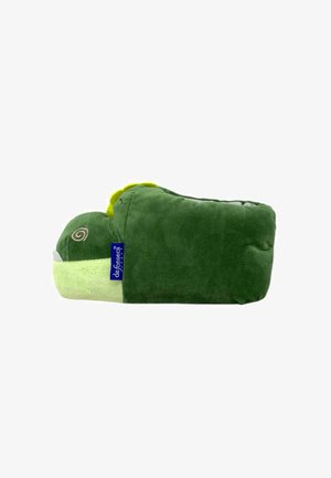 Pantofole di peluche verdi a forma di rana con la parte inferiore verde chiaro, dettaglio a spirale sugli occhi e un accento giallo sopra. Texture morbida.