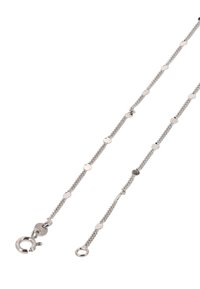 Sølvtonekæde med ovale led og en struktureret finish, med en krebselås og en rund løkke i den ene ende.