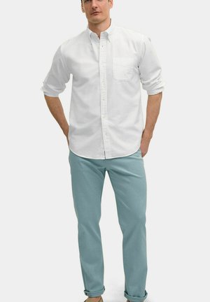 REGULAR FIT  OXFORD WITH BUTTON DOWN COLLAR - Hemd - white