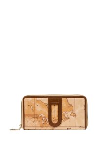 Portafoglio con design a mappa in pelle marrone chiaro e marrone scuro, dotato di chiusura con zip e dettaglio ritagliato al centro, superficie testurizzata con motivi geografici.