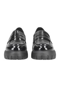 Schwarze Lackleder-Slipper mit runder Spitze, doppeltem Riemen-Detail und dicken Gummisohlen mit tiefem Profil für guten Halt.