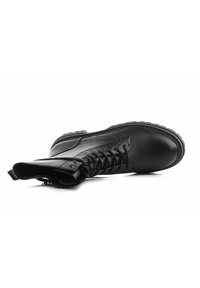 Bullboxer Botines con plataforma - black