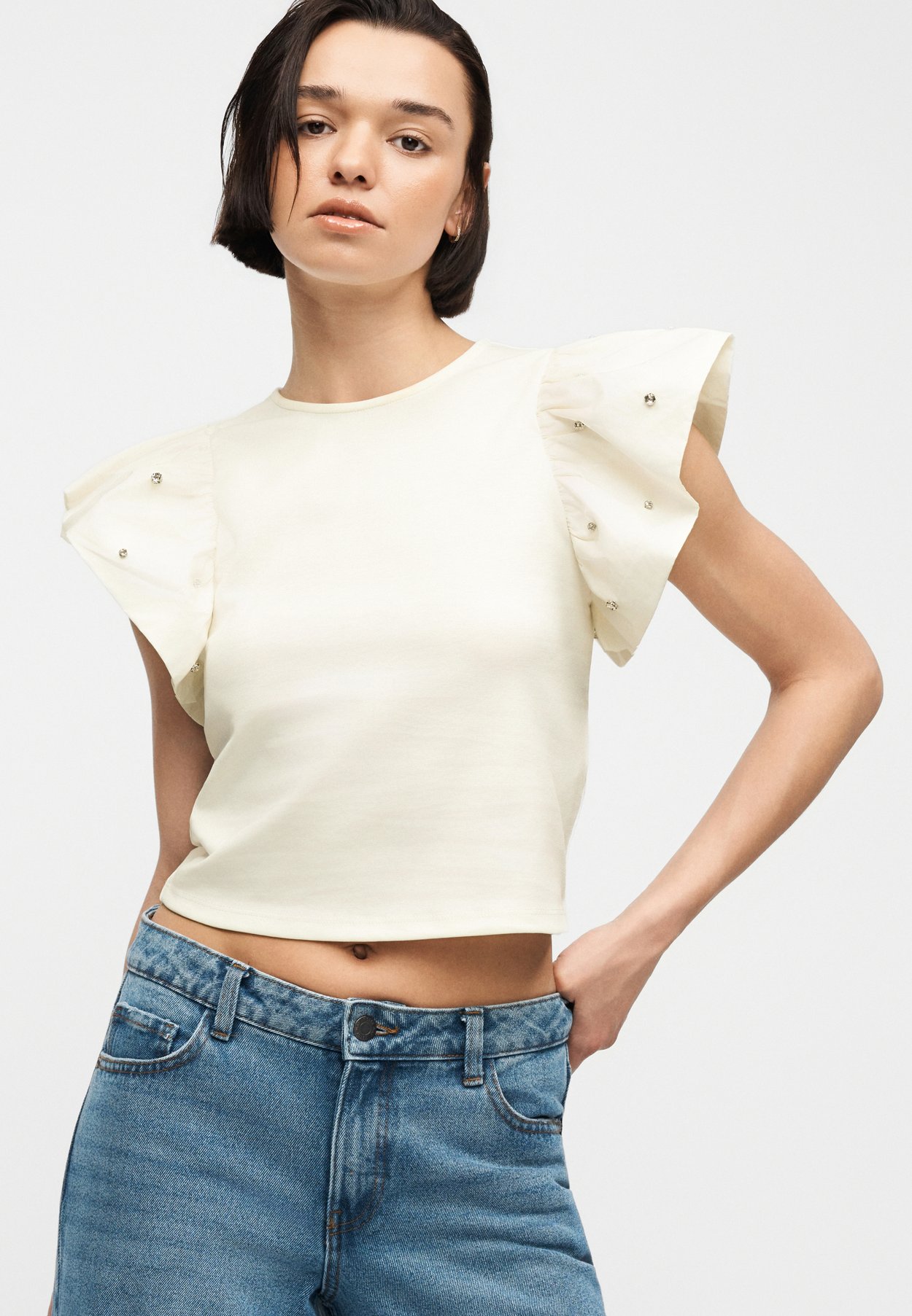 ONLMACY O NECK