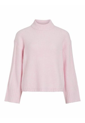 Svijetloružičasti pleteni džemper s visokim ovratnikom, spuštenim ramenima te rebrastim manžetnama i rubom. Mekana tekstura, opušteni kroj.