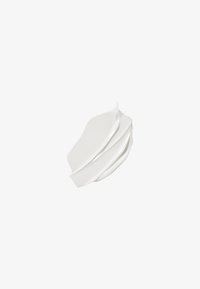Witte crème of lotion afgebeeld als een gesmeerde textuur met gladde, gebogen lagen op een lichte achtergrond.