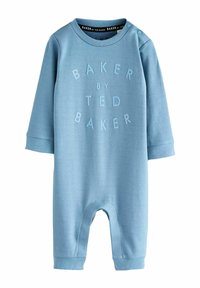 Svetlomodrý detský overal s dlhým rukávom, so zapínaním na cvoky na ramene a nápisom "BAKER BY TED BAKER" v kruhu na prednej strane.