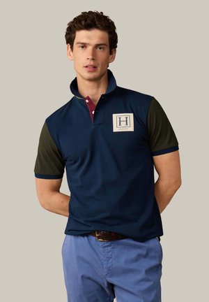 Hackett London, HACKETT LONDON POLO SHIRT HERITAGE UJK MULTI - T-Shirt print - old navy
