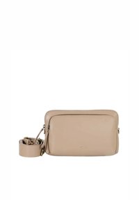 Sac bandoulière rectangulaire en cuir beige avec fermeture éclair et bandoulière réglable enroulée à côté sur fond blanc.