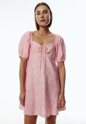 EDITED TOMKE - Freizeitkleid - hellpink beige