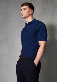 Next - VERTICAL TEXTURE - REGULAR FIT - Polo - blue Image miniature 1