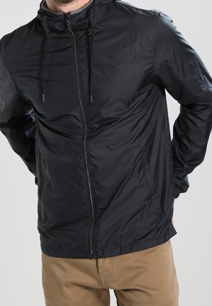 Kurtka hardshell