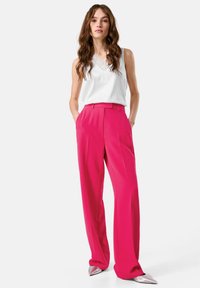 Taifun LANG ELEGANTE MIT WIDE LEG
 - Stoffhose - luminous pink