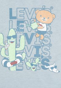 Levi's® CRITTER STACKED LOGO TEE SET - Camiseta estampada - niagra mist
