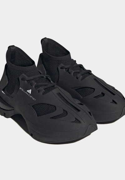 adidas by Stella McCartney ADIDAS BY STELLA MCCARTNEY SPORTSWEAR SHOE - Hardloopschoenen voor op de weg - core black   cloud white   core black