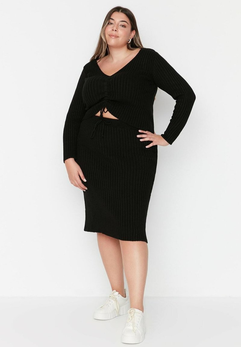 Trendyol Curve Longsleeve zwart