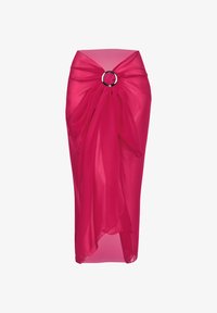 Niewybrane, różowe pareo wiązane z klamrą