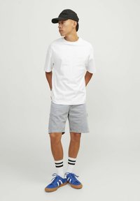 Jack & Jones LOOSE FIT  - Kratke hlače iz džinsa - griffin