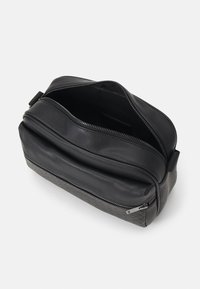 Pier One UNISEX - Skulderveske - black