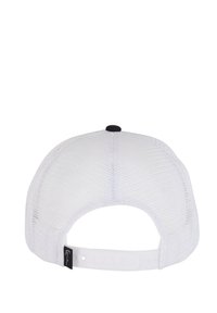 Weißer Netz-Baseballcap mit einem schwarzen Knopf oben und verstellbarem Kunststoffriemen. Verfügt über ein kleines schwarzes Etikett an der Seite.