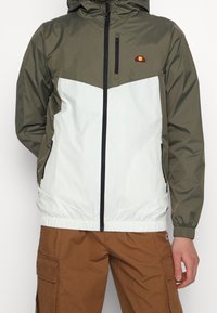 Ellesse Let jakke / Sommerjakker - khaki