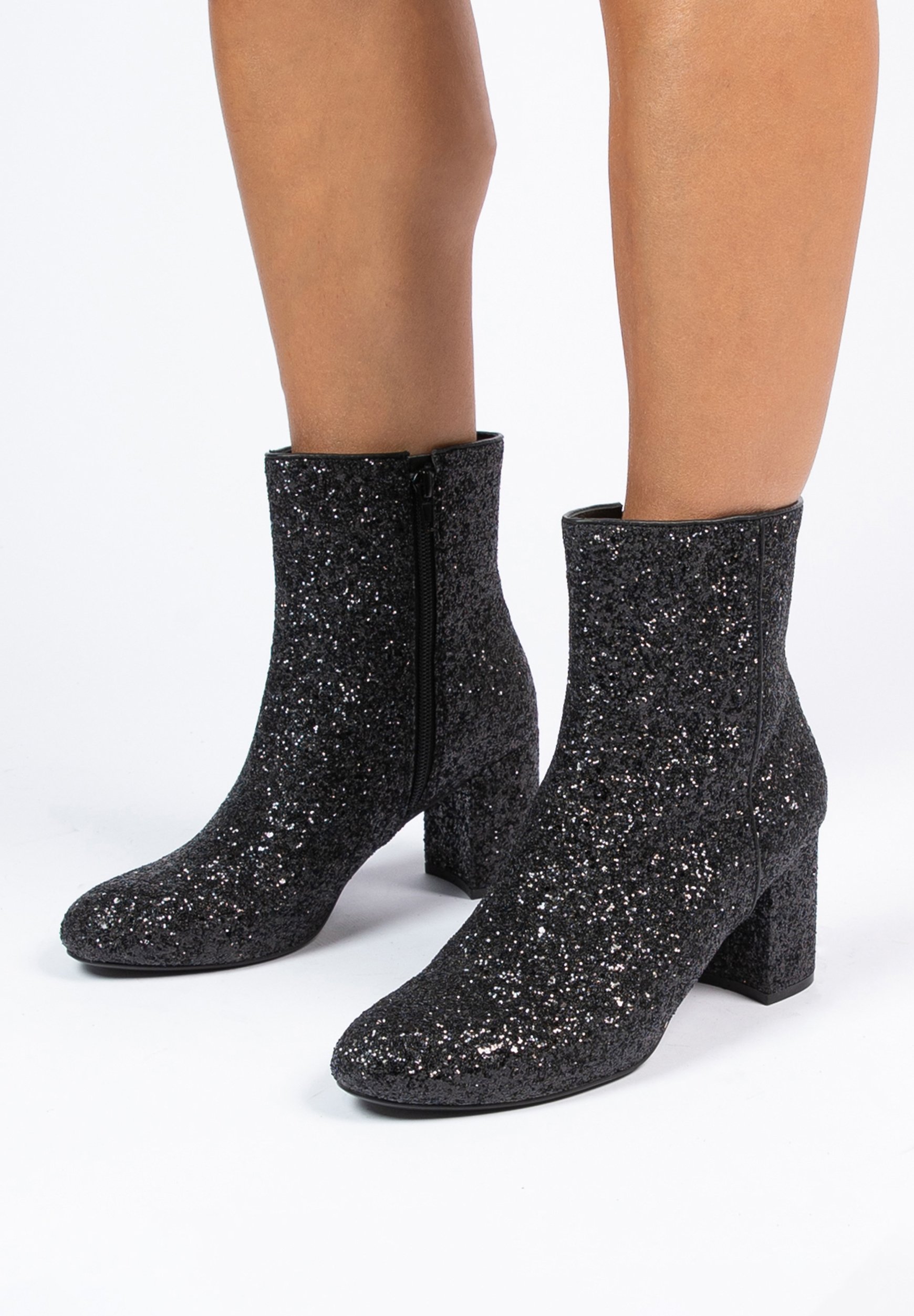 Manfield GLITZER-MIT ABSATZ Stiefelette schwarz Zalando