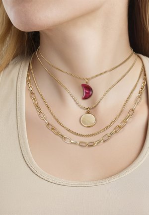 Yokoamii, Collar - gold-coloured