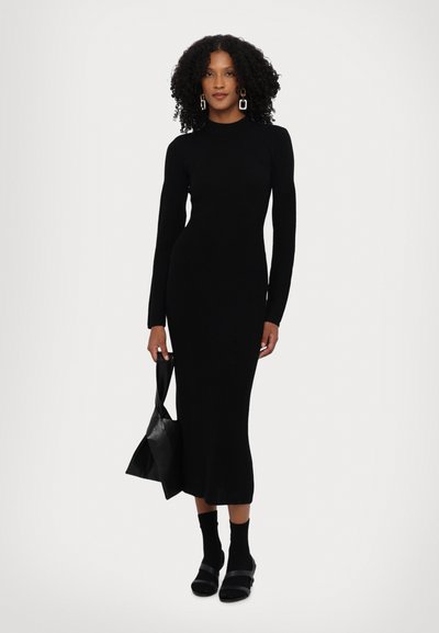 STAUD RAMONA DRESS - Neulemekko - black