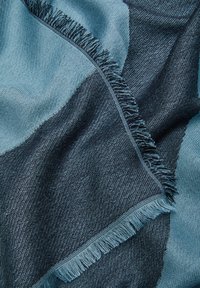 s.Oliver Sjaal - helles petrol