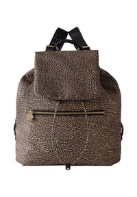 Zaino realizzato in tessuto testurizzato con un motivo a pois in beige e marrone. Presenta un lembo superiore, una tasca con zip e spallacci regolabili.