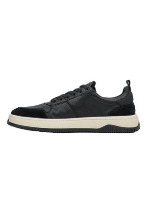 Trainers - black