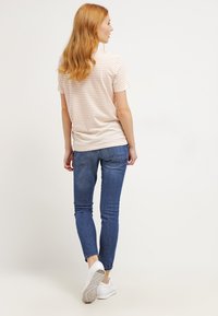 Selected Femme T-shirt estampada - cameo rose