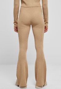 Urban Classics Pantalon classique - unionbeige