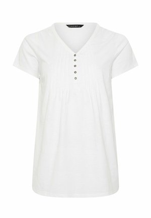 Biała bluzka z krótkim rękawem i dekoltem w serek, z pięcioma ozdobnymi guzikami i subtelnym pionowym przeszyciem z przodu.
