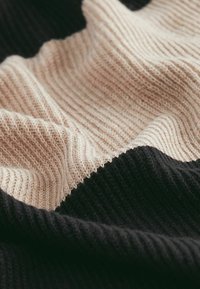 Next COSY - Kofta - black and camel brown stripe