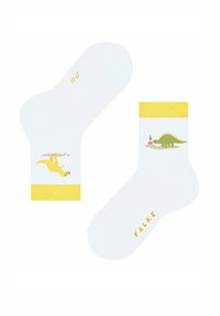 Weiße Knöchelsocken mit gelben Akzenten; ausgestattet mit einem grünen Dinosaurier und einer gelben Dinosauriergrafik. Markenname "FALKE" in Gold.