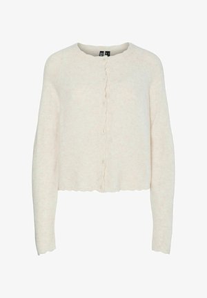 Chaqueta corta de punto suave en beige claro, con escote redondo, dobladillo con borde festoneado y cierre frontal con botones. Textura lisa, mangas largas.