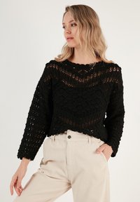LELA REGULAR FIT - Pulóver - black