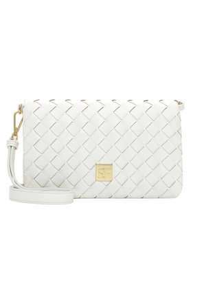 Biała pleciona skórzana kopertówka z odpinanym paskiem na nadgarstek i złotą blaszką z logo SF z przodu.