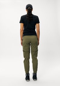 Adidas Terrex UTILITAS - Lauko kelnės - olive strata