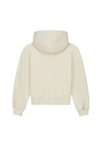 Beige cropped hoodie met een capuchon, geribbelde mouwen en zoom. Zachte textuur, ontspannen pasvorm en geen zichtbare patronen of hardware.