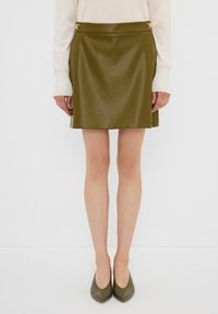 POCKET - Minisukně - olive
