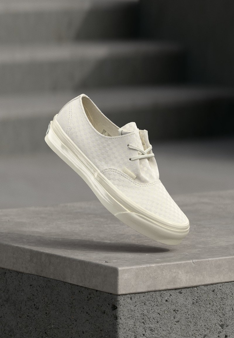 Vans LX AUTHENTIC EASE turtledove/white/beige