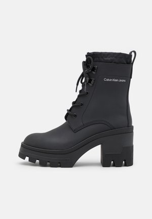Botines con plataforma - black