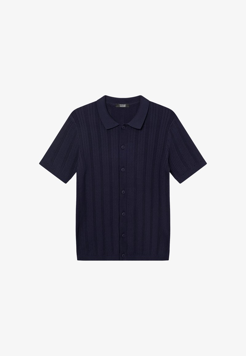 Polo bleu marine à manches courtes avec boutonnière, motif tricot vertical texturé, col et poignets en côtes.