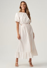 THE FATED AUDREE - Maxi šaty - beige stripe