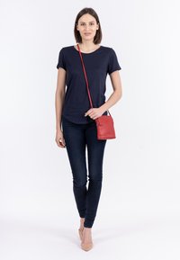 Emily & Noah EMMA - Borsa a tracolla - red
